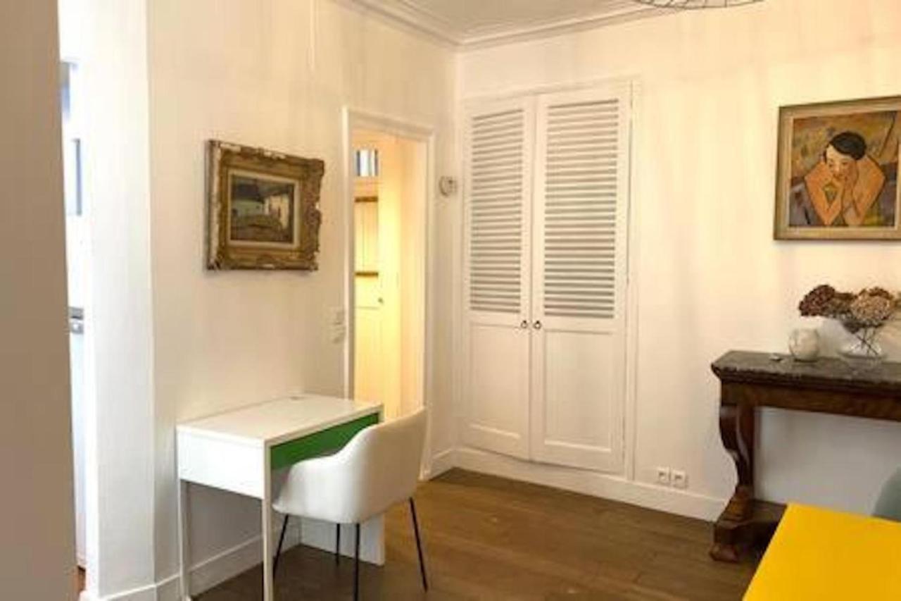 Appartement Real Parisian With 2 Bedrooms And Ac Paris