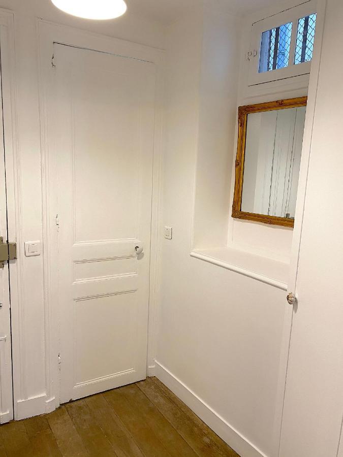 Real Parisian With 2 Bedrooms And Ac Appartement
