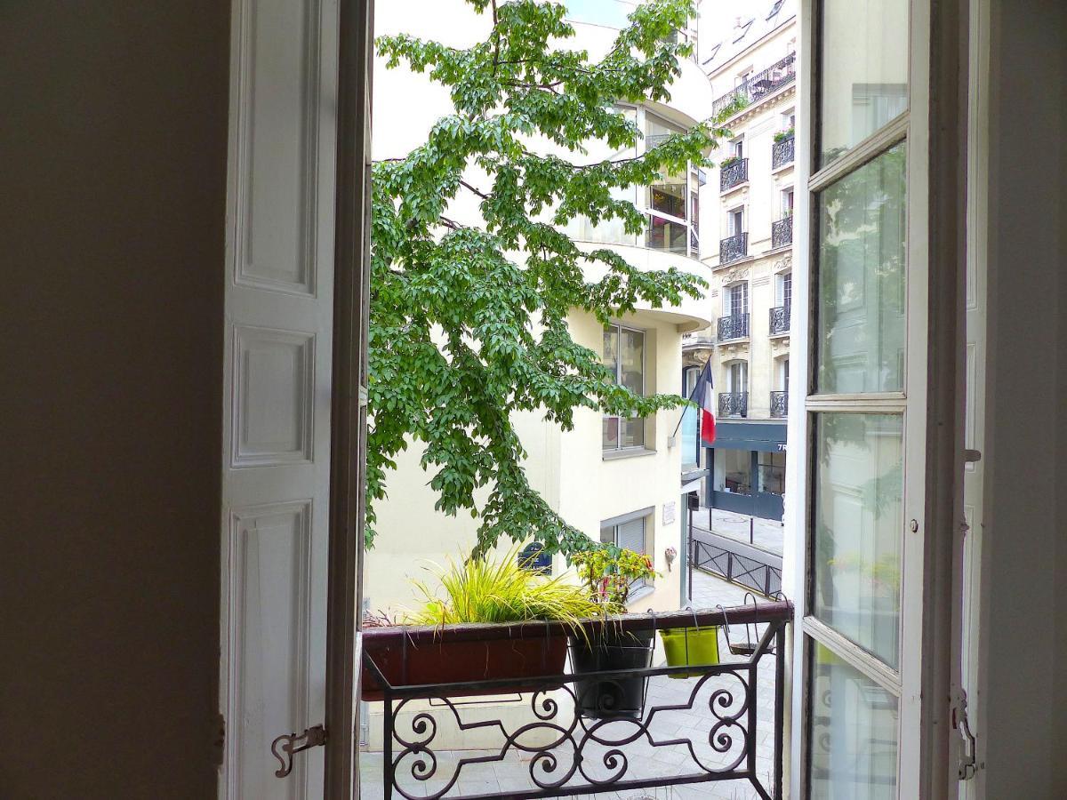Appartement Real Parisian With 2 Bedrooms And Ac Paris