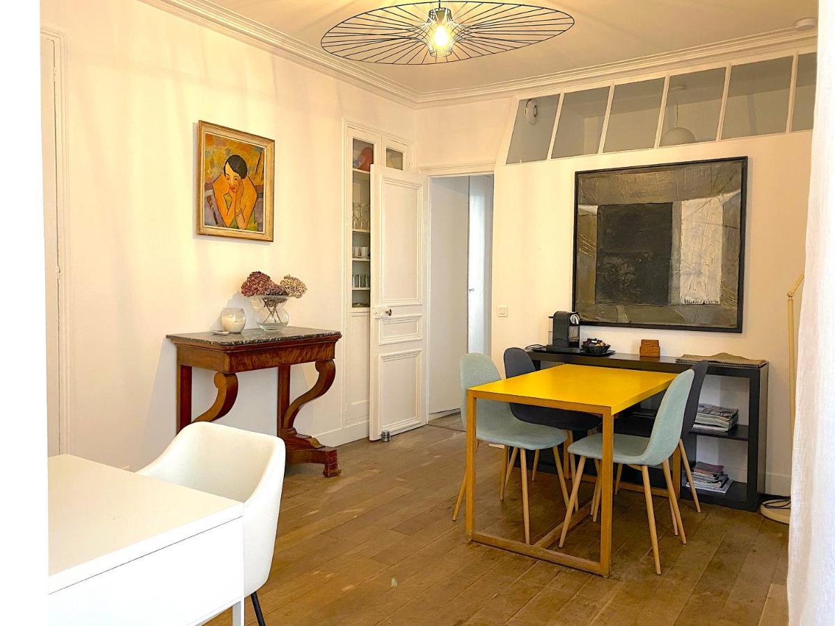 Real Parisian With 2 Bedrooms And Ac Appartement